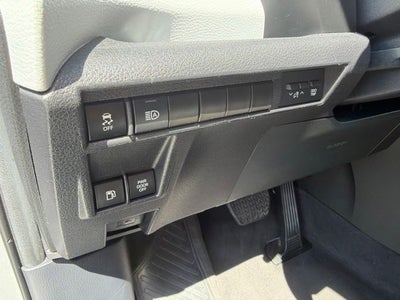 2025 Toyota Sienna XLE 8 Passenger