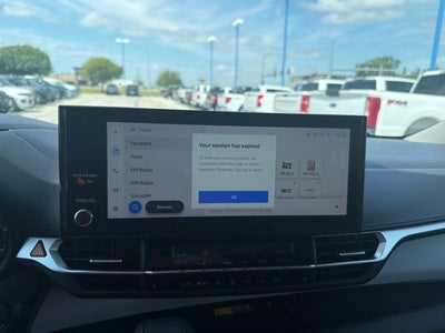 2025 Toyota Sienna XLE 8 Passenger