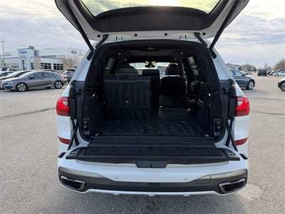 2022 BMW X7 M50i