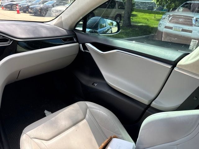 2015 Tesla Model S 85D