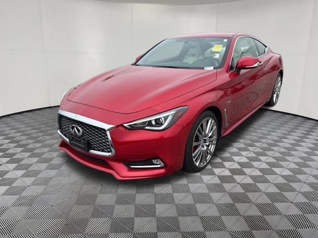 2017 INFINITI Q60 Red Sport 400