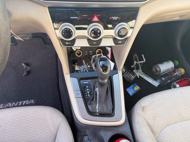 2019 Hyundai Elantra SE