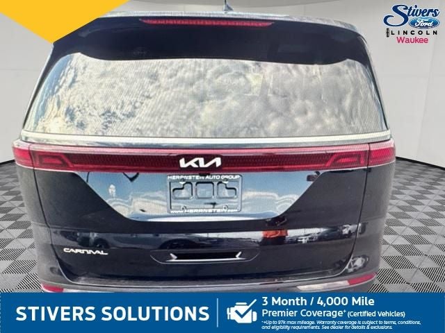 2024 Kia Carnival LX