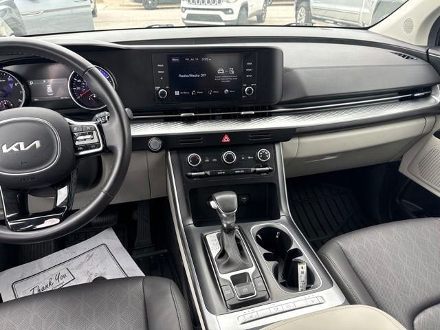 2024 Kia Carnival LX