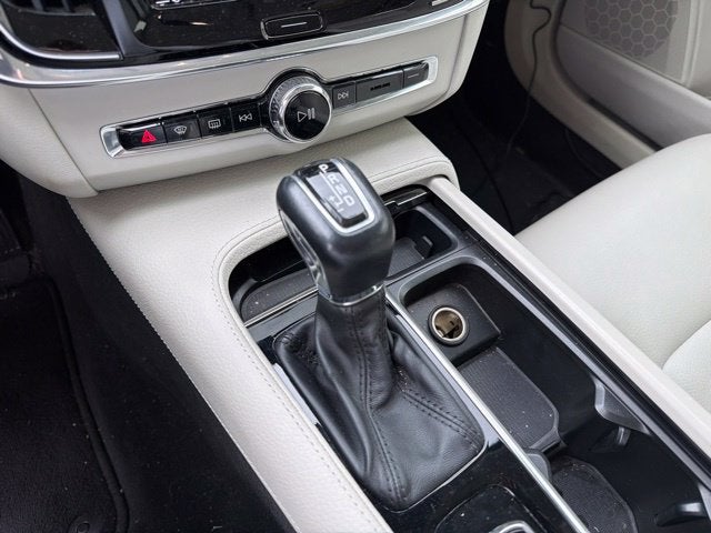 2018 Volvo S90 T5 Momentum