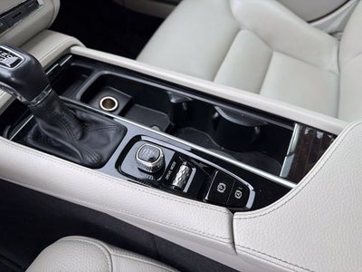 2018 Volvo S90 T5 Momentum