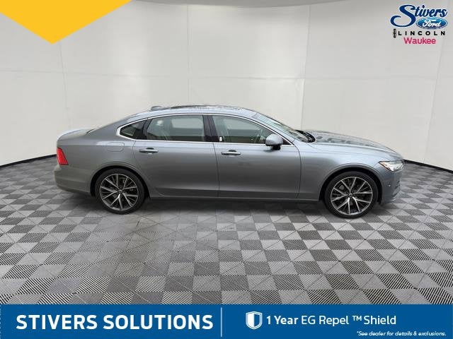 2018 Volvo S90 T5 Momentum