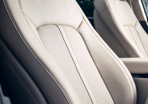 The front passenger and driver's available Ultra Comfort seats are shown.