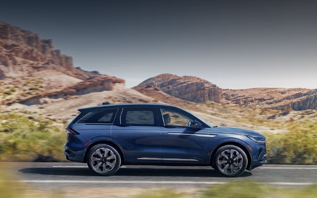 A 2024 Lincoln Nautilus® SUV is being driven in a desert setting. | Stivers Lincoln in Waukee IA