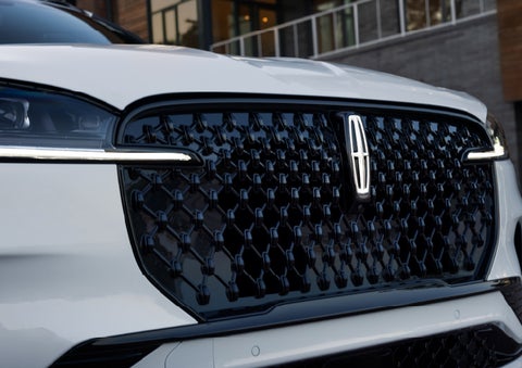 The front grille of a 2026 Lincoln Aviator® SUV is shown. | Stivers Lincoln in Waukee IA
