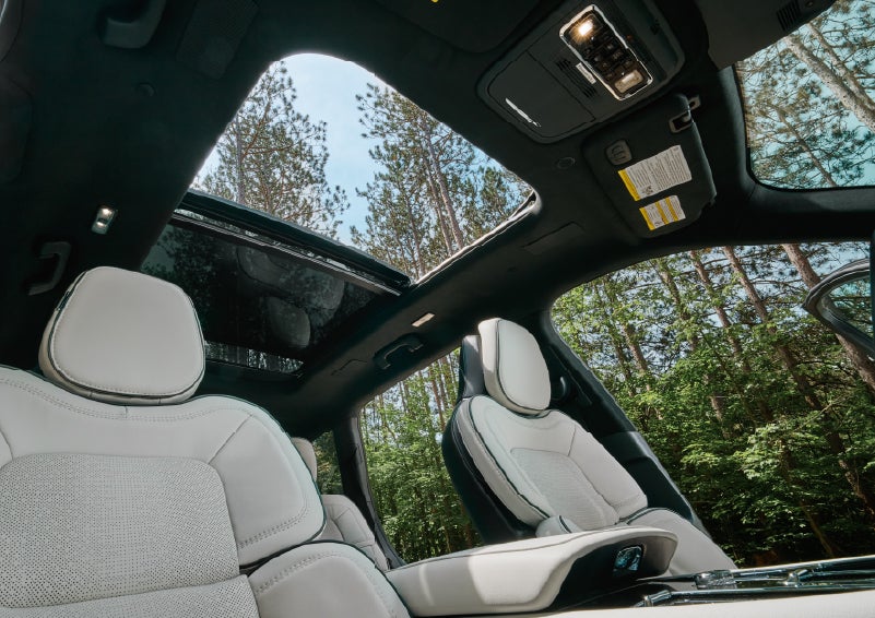 The front seats of a 2027 Lincoln Aviator® Black Label™ SUV | Stivers Lincoln in Waukee IA